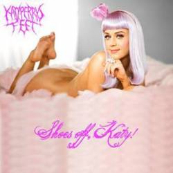 Katy Perry's Feet : Shoes Off, Katy !